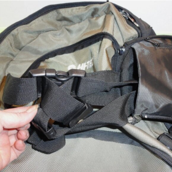 LARGE HI-TEC BACKPACK UNIVERSAL SUMMIT BACKPACK LD 4892 - Picture 8 of 16